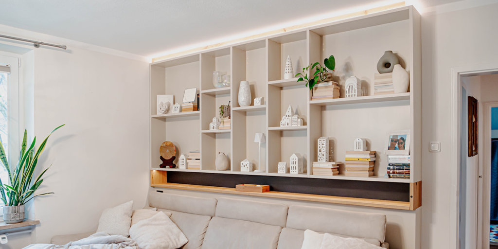 Blog Post Image: Spring Cleaning for Your Closet