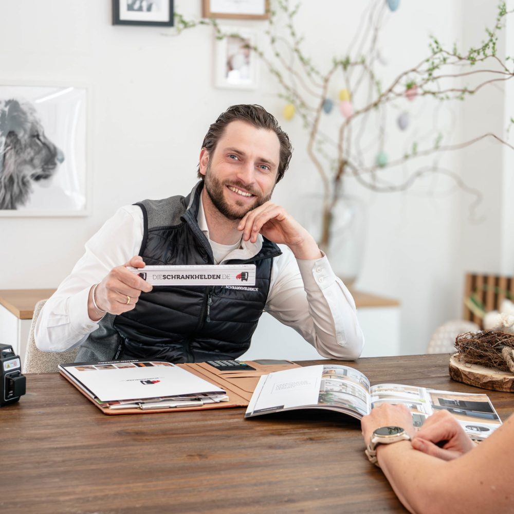 Consultation with our carpenter from Nuremberg at the customer's premises