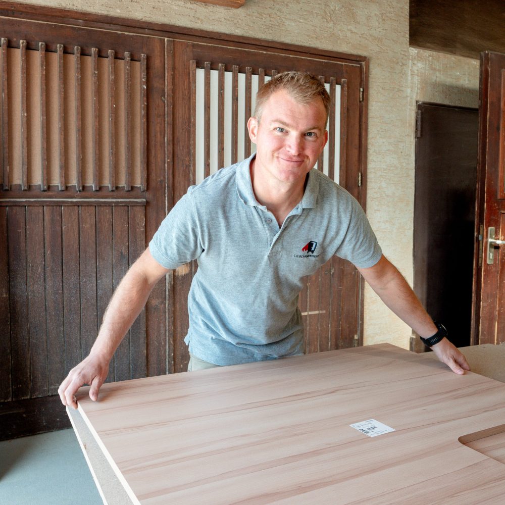 Benjamin Aurenz Cabinetmaker and Cabinetheroes Stuttgart