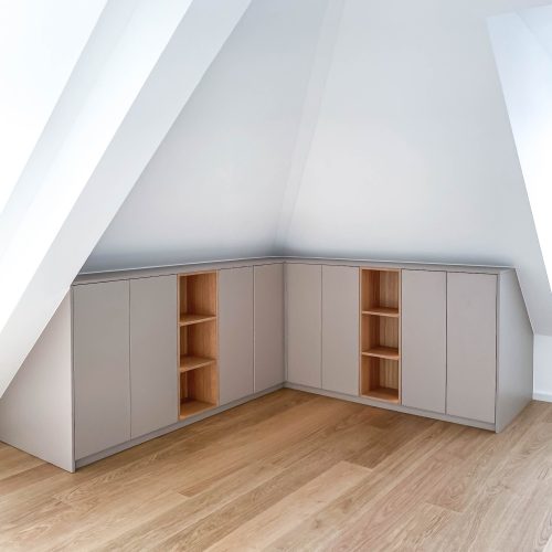Jamb cupboard beige oak veneer inlay LED