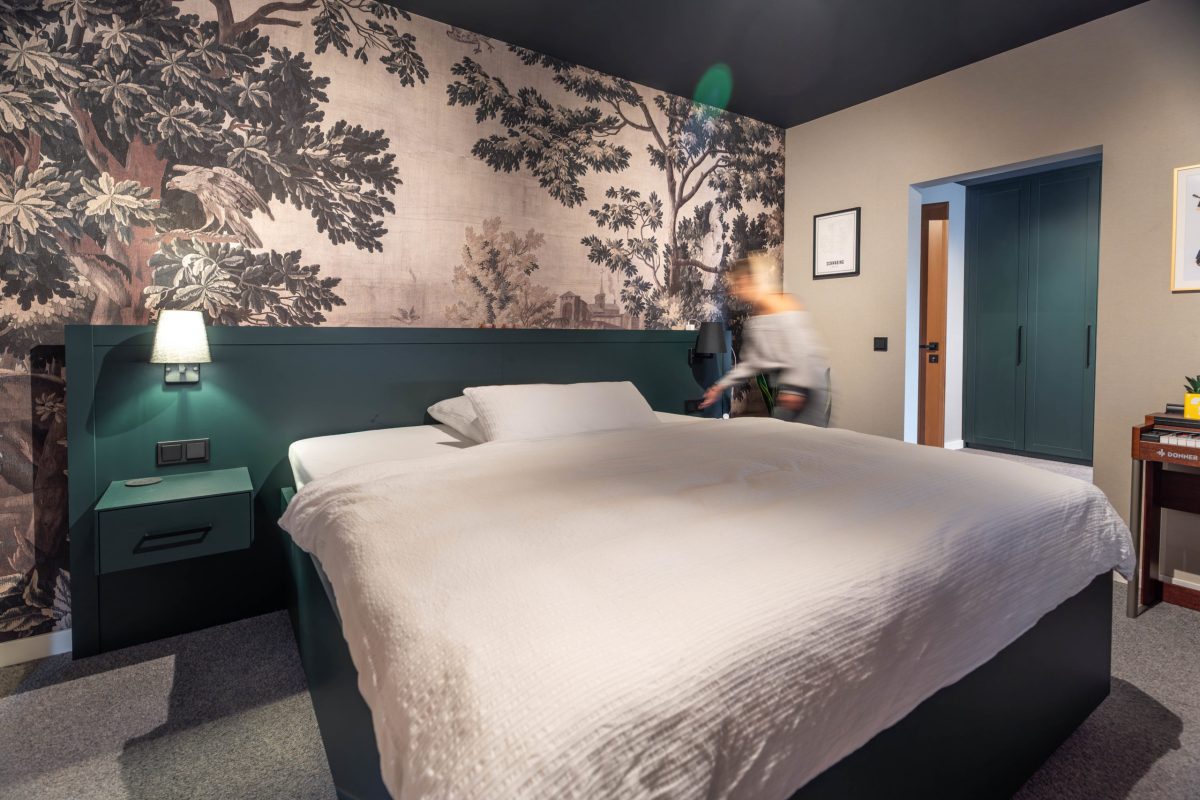 Bedroom Bed, Fir Green