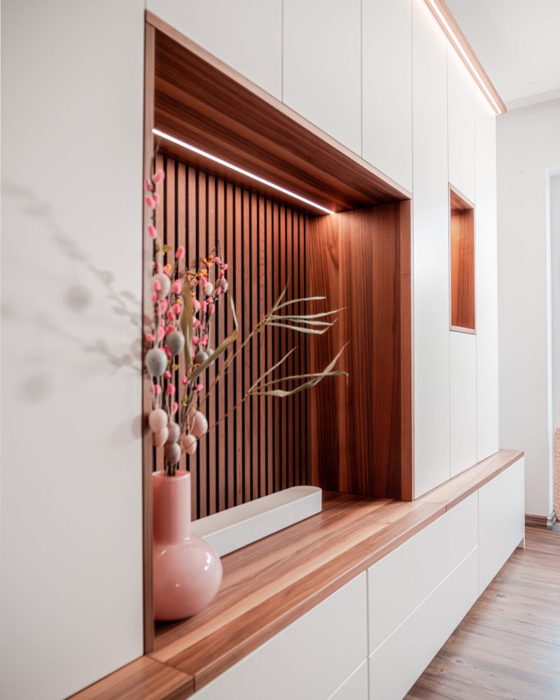 Wall unit white with walnut wood