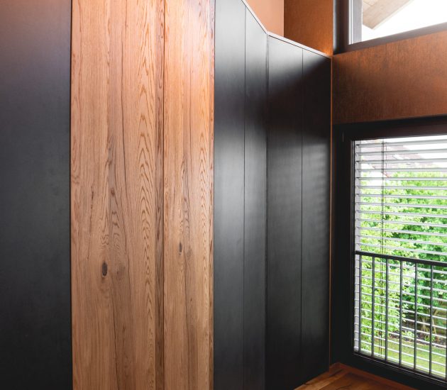 Maßgefertigte Schränke von Schrankhelden: Perfekte Balance zwischen Funktionalität und Ästhetik